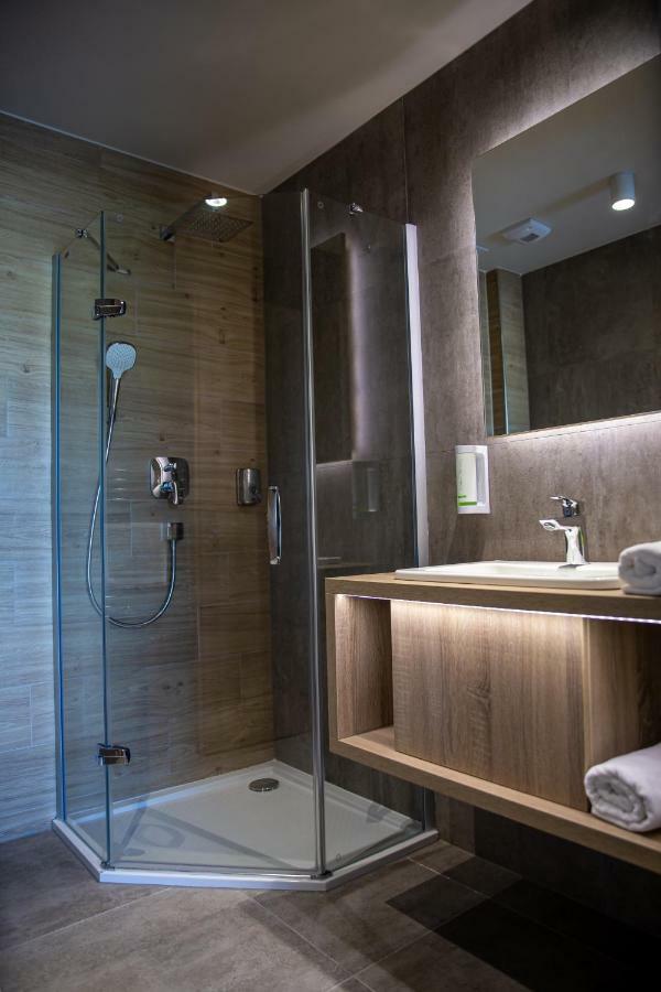 Lignum Hotel Miskolc Esterno foto